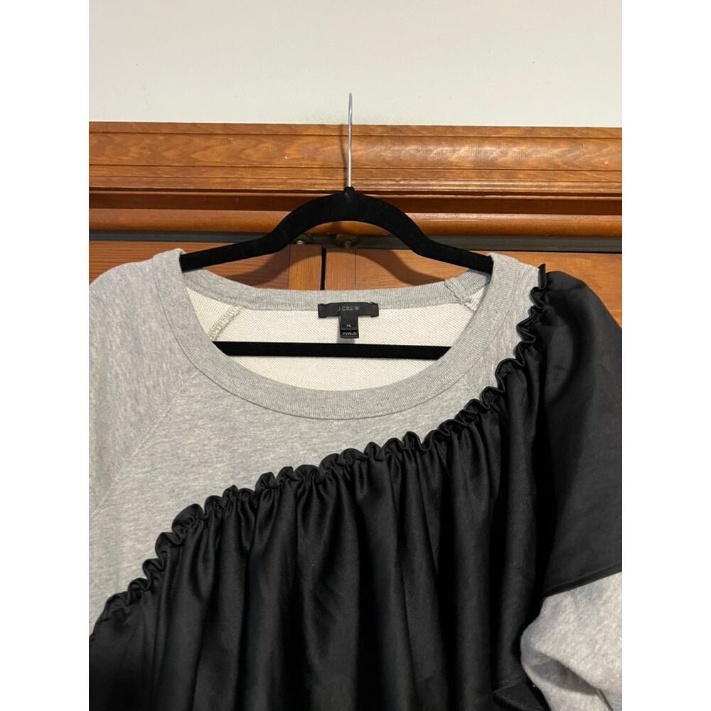 J. Crew Women's Asymmetrical Ruffle Crewneck Sweatshirt in Light Grey Size XL - Picture 3 of 10